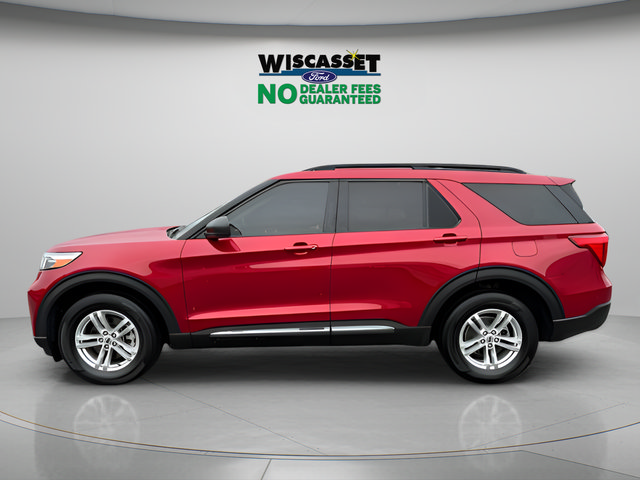 Used 2023 Ford Explorer XLT w/ Equipment Group 202A AWD/4WD image 2