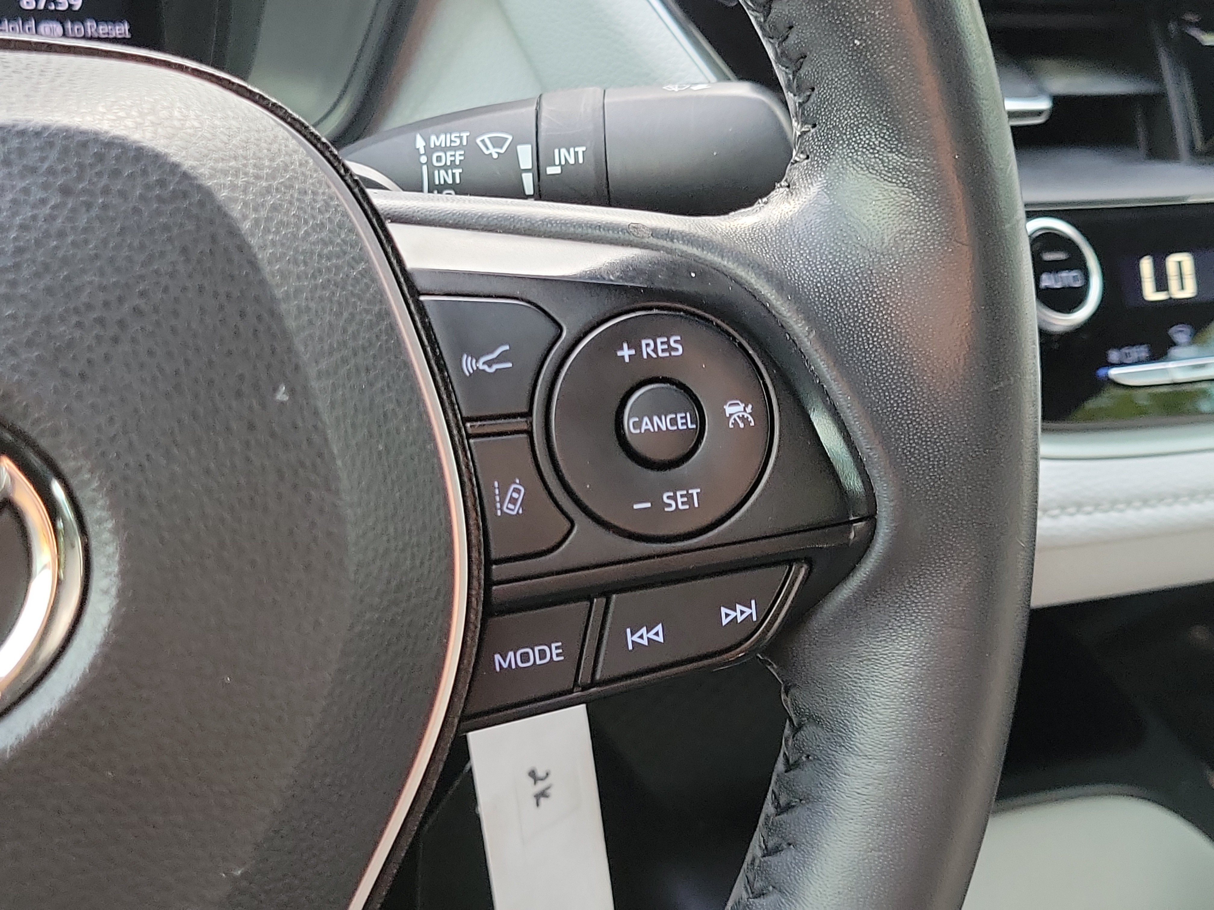 Used 2021 Toyota Corolla SE FWD image 18