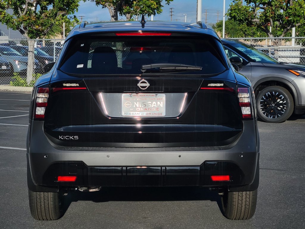 New 2026 Nissan Kicks SV w/ SV Premium Package FWD image 6