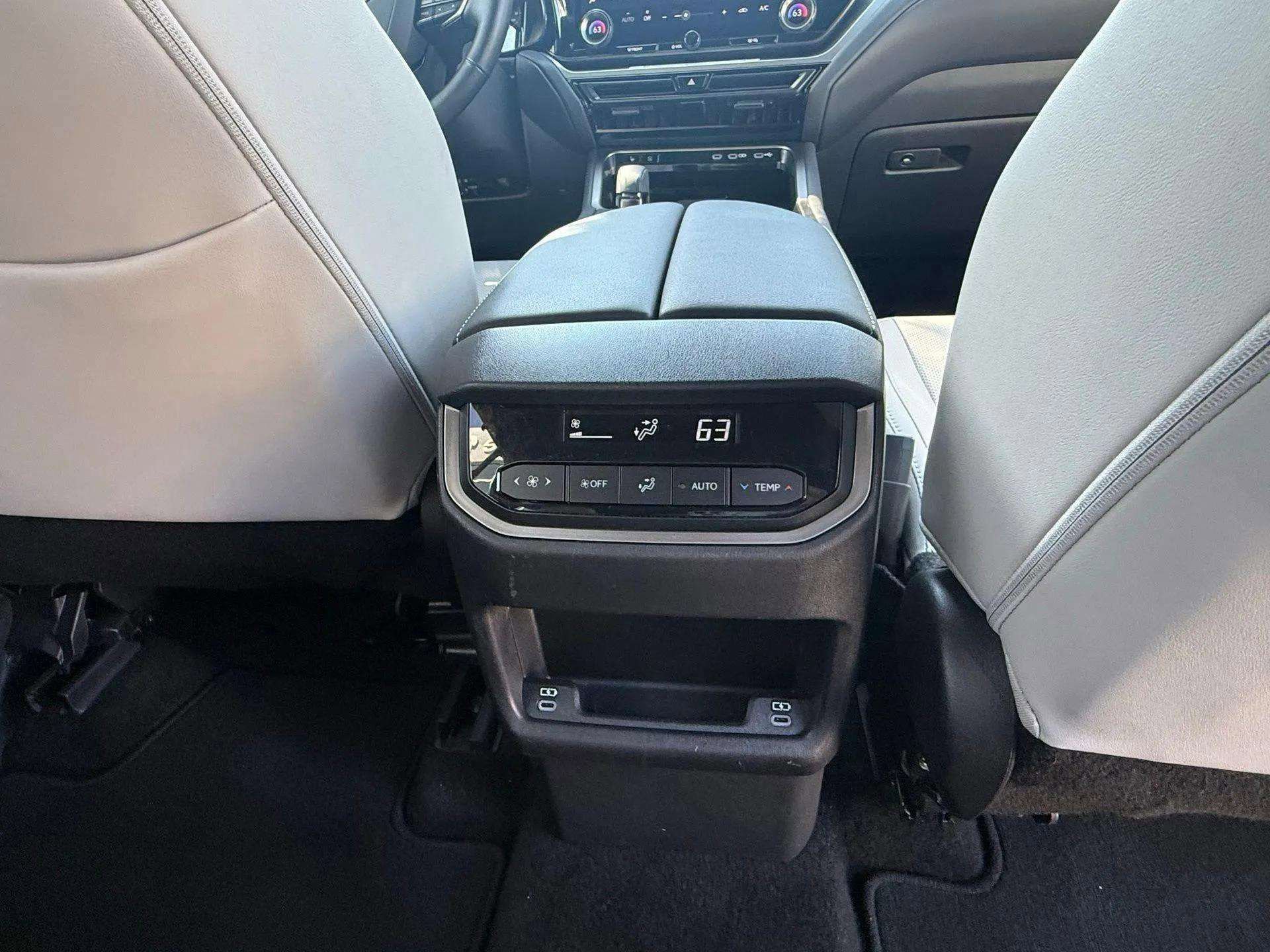 Used 2025 Lexus TX 350 350 Premium w/ Technology Package image 22