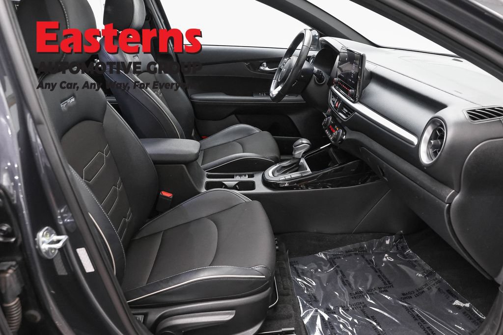 Used 2023 Kia Forte GT-Line w/ GT-Line Premium Package FWD image 27