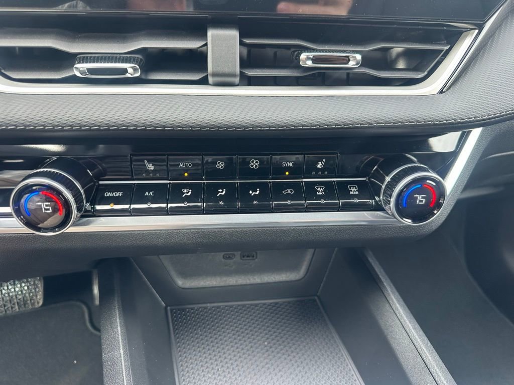 New 2026 Chevrolet Equinox LT w/ Convenience Package II image 19