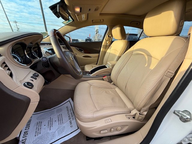 Used 2012 Buick LaCrosse Touring image 6