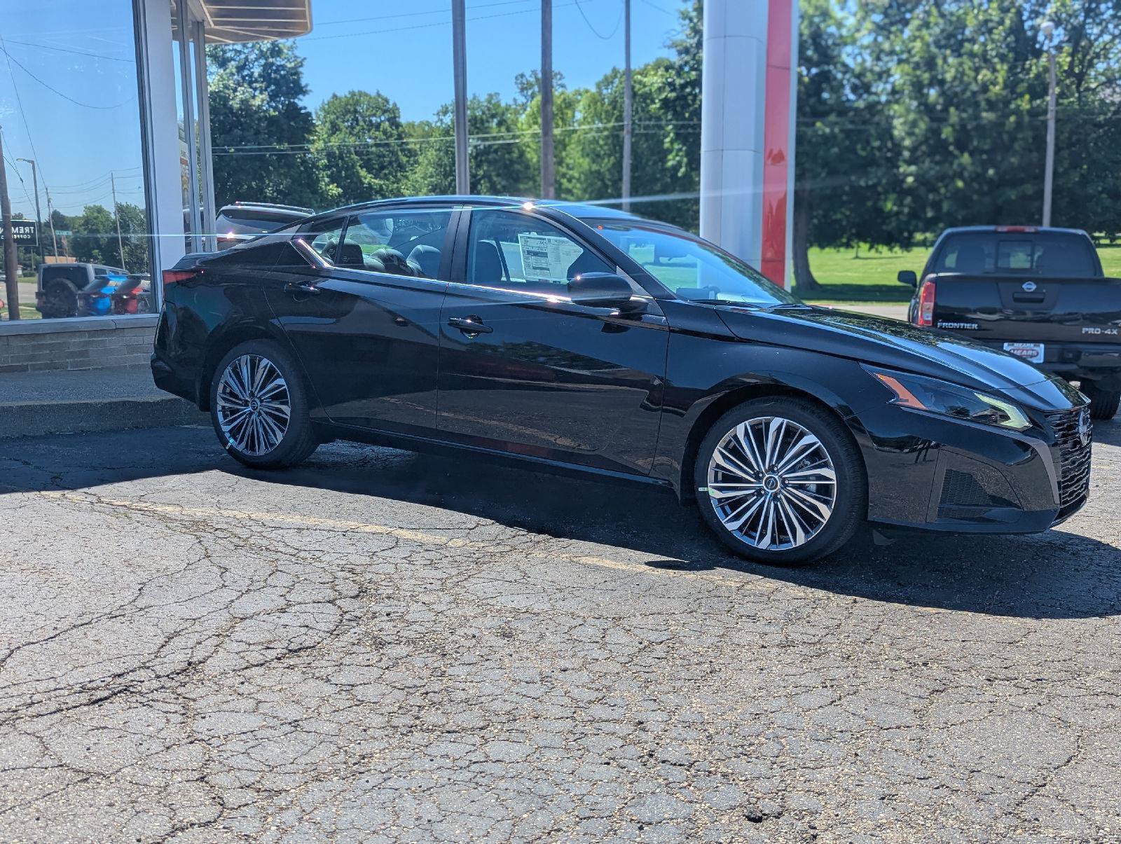New 2026 Nissan Altima 2.5 SV FWD image 35