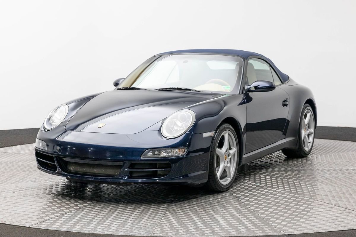 Used 2006 Porsche 911 Carrera image 2
