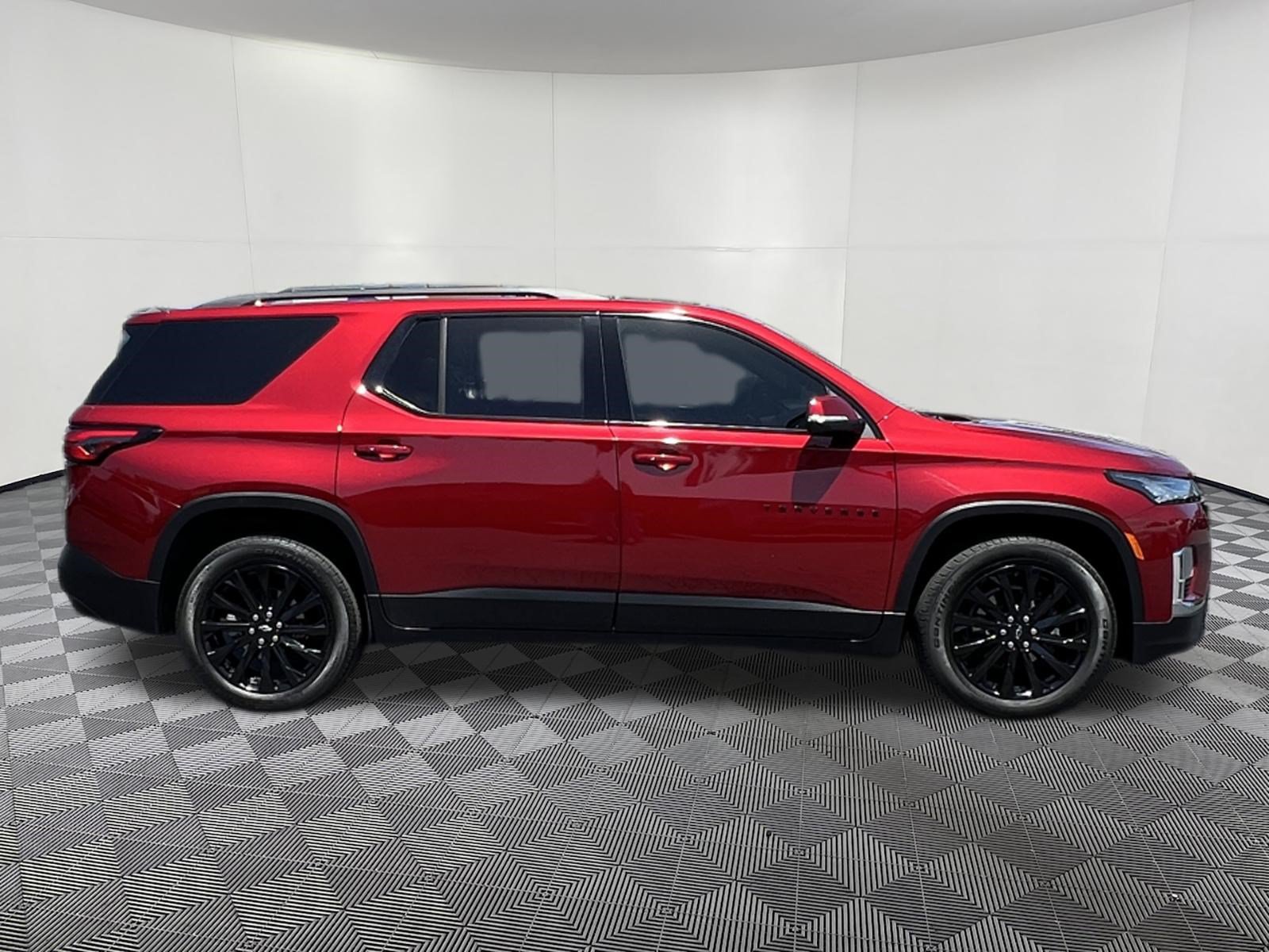 Used 2024 Chevrolet Traverse RS AWD/4WD image 7
