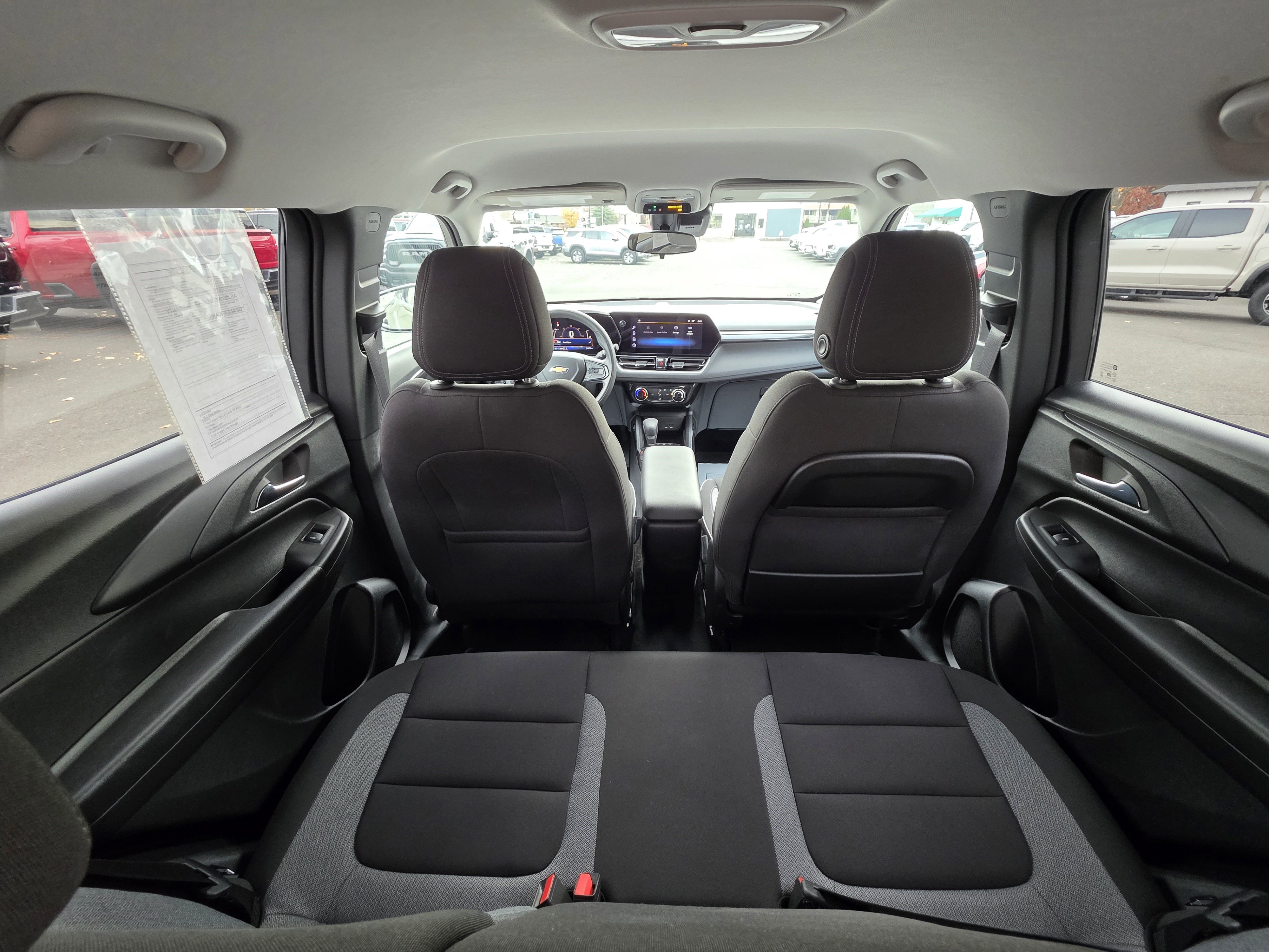 Used 2025 Chevrolet TrailBlazer LT image 25