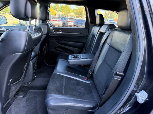 Used 2015 Jeep Grand Cherokee Altitude AWD/4WD image 16