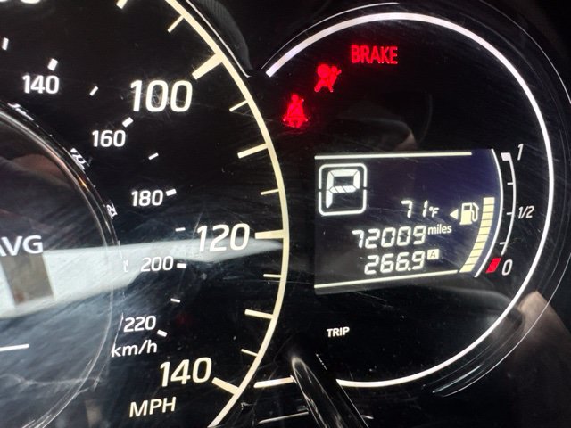 Used 2015 Nissan Versa Note SV FWD image 5