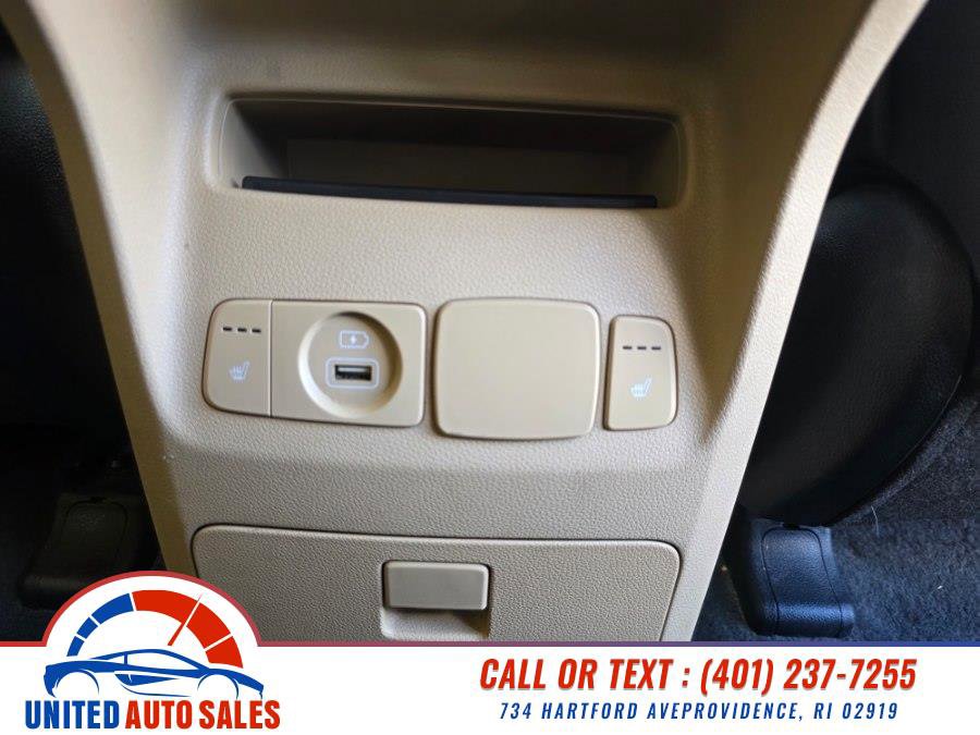 Used 2017 Kia Sedona EX FWD image 19