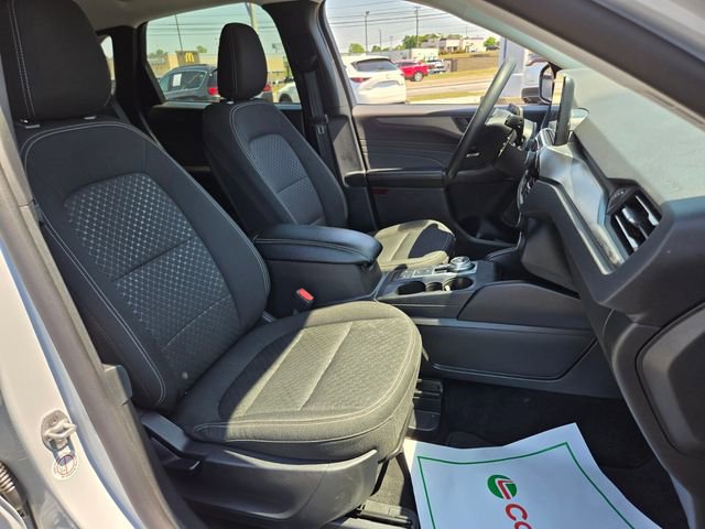 Used 2025 Ford Escape Active AWD/4WD image 17