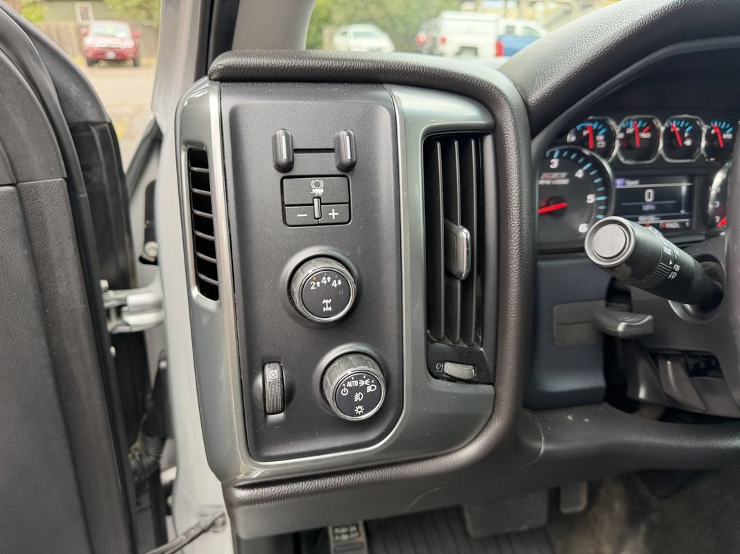 Used 2018 Chevrolet Silverado 3500 LT w/ LT Convenience Package AWD/4WD image 13
