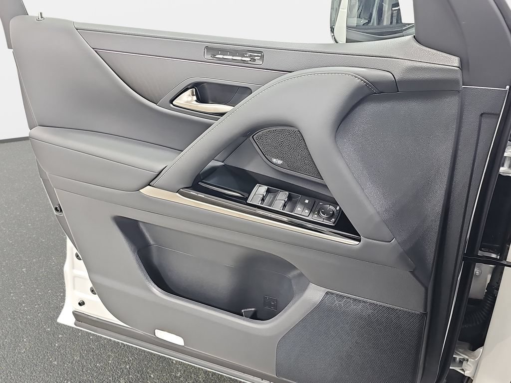New 2026 Lexus LX 600 4WD w/ Luxury Package image 26