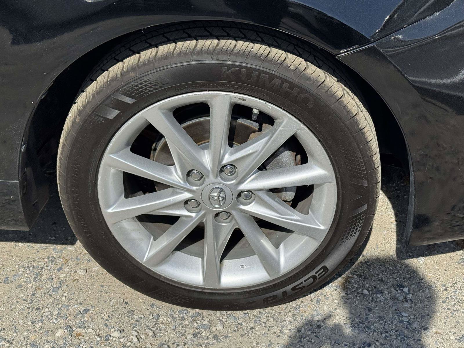 Used 2014 Toyota Prius V Five FWD image 7