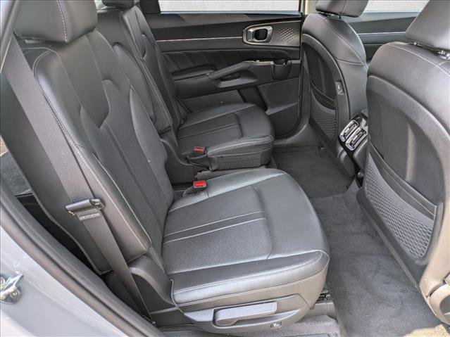 Used 2022 Kia Sorento SX FWD image 19