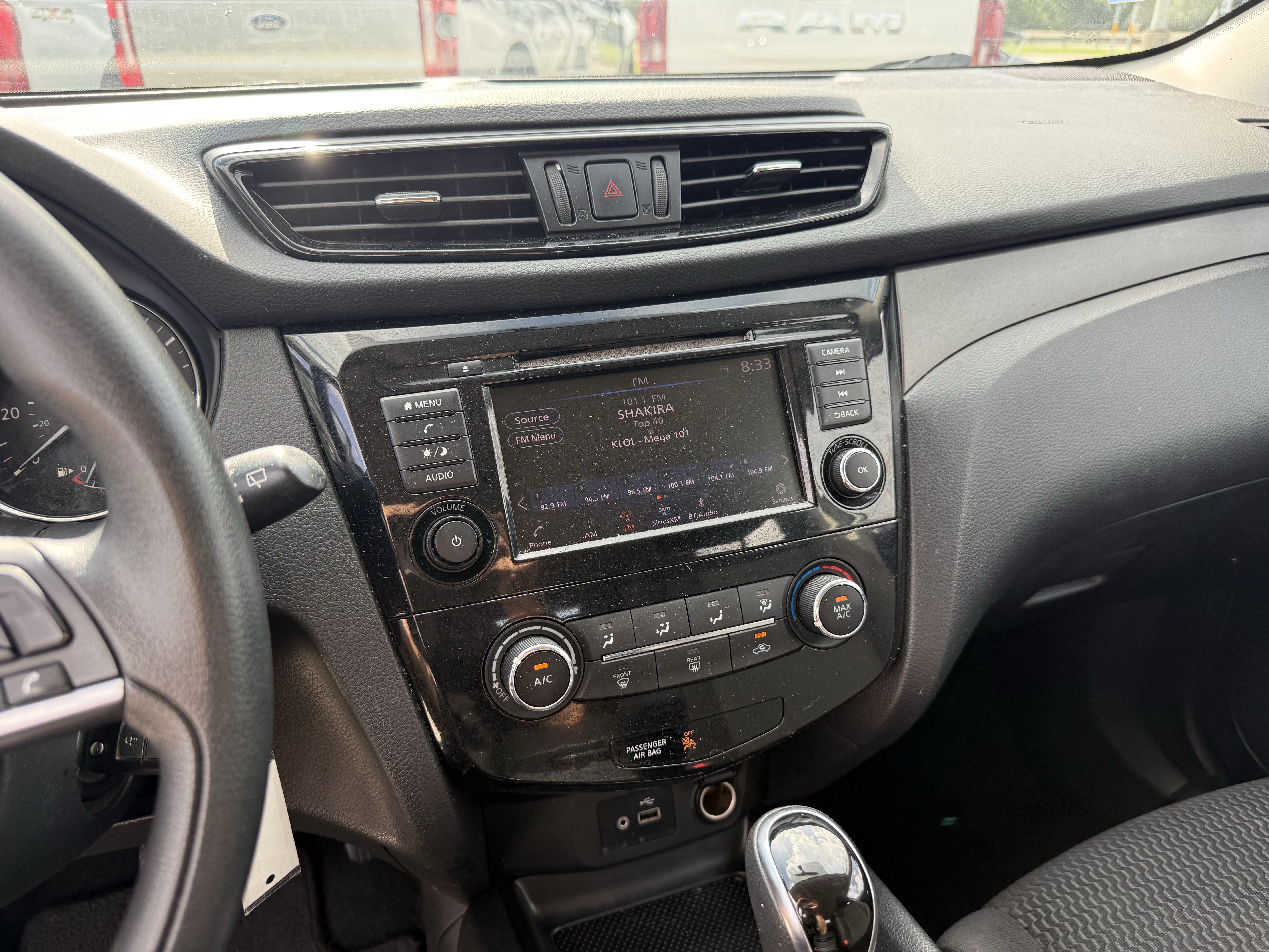 Used 2019 Nissan Rogue Sport S AWD/4WD image 19