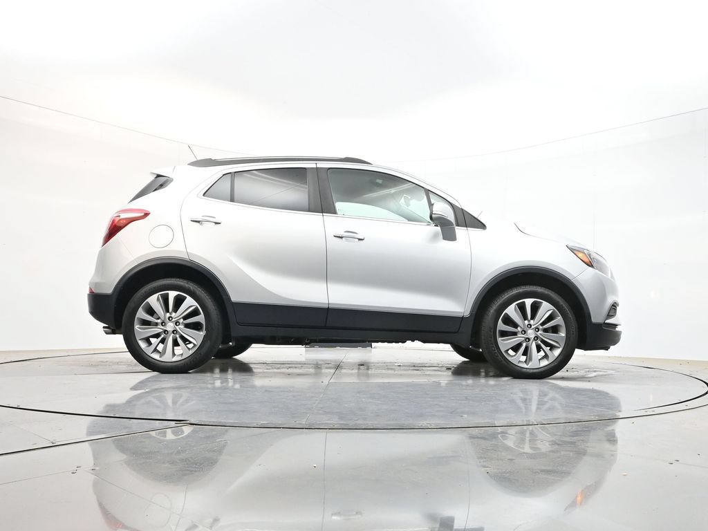Used 2018 Buick Encore Preferred AWD/4WD image 39