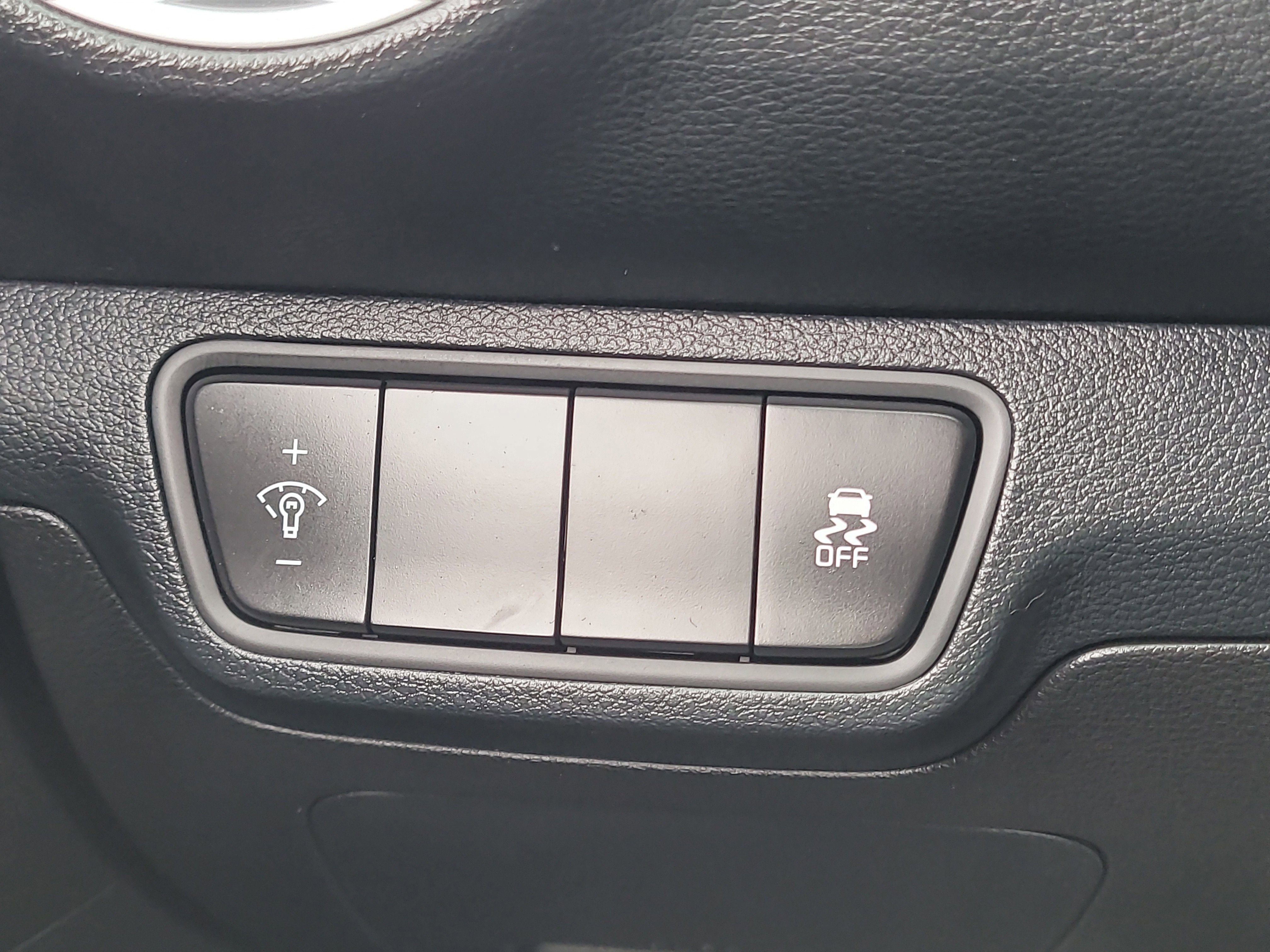 Used 2024 Kia Forte LXS image 24