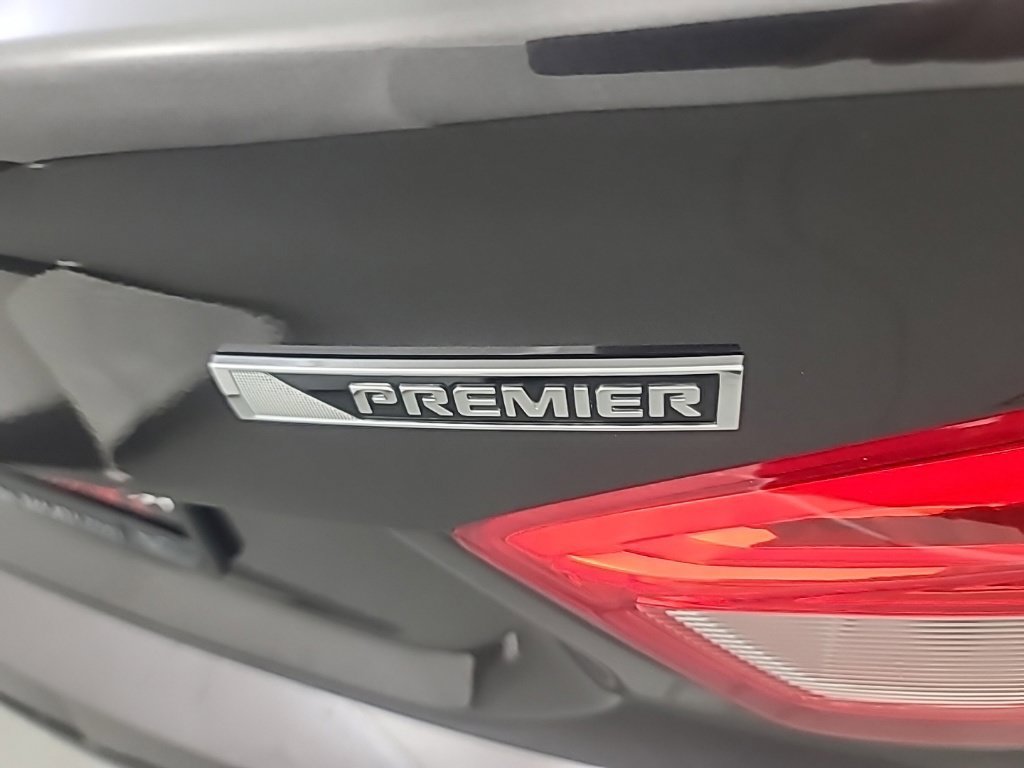 Used 2017 Chevrolet Cruze Premier FWD image 12