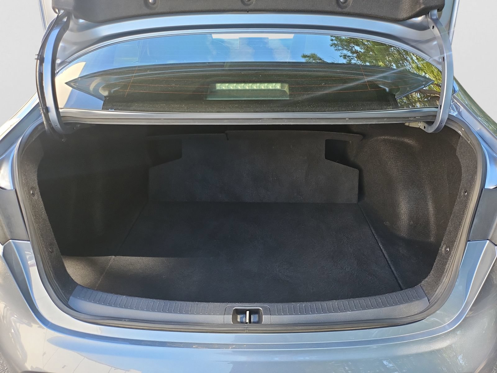 Used 2020 Toyota Corolla XSE FWD image 16