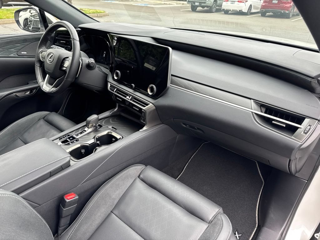 Certified 2025 Lexus RX 450h AWD w/ Luxury Package image 20