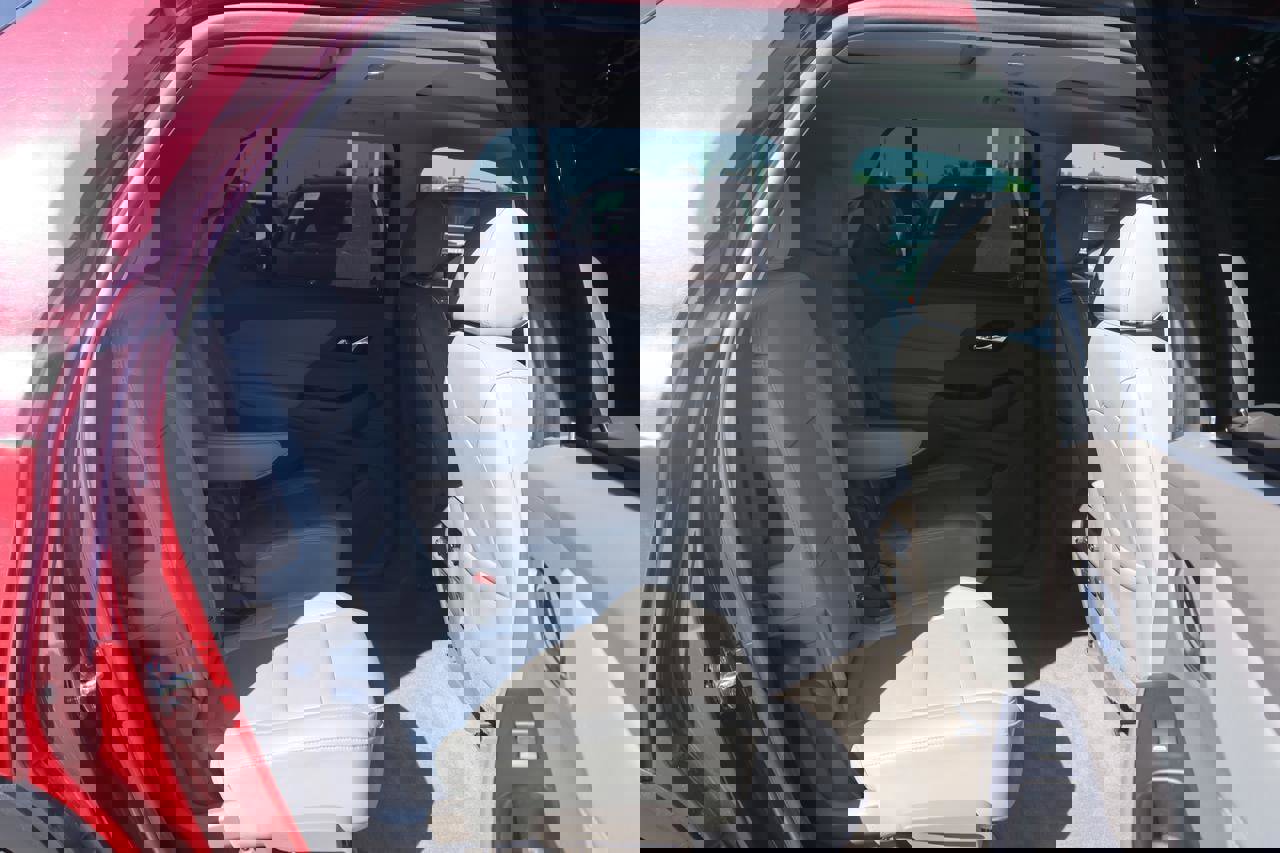 Used 2019 Chevrolet Traverse LT w/ LT Premium Package image 19