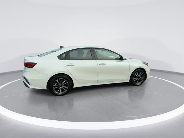Used 2024 Kia Forte LXS image 8