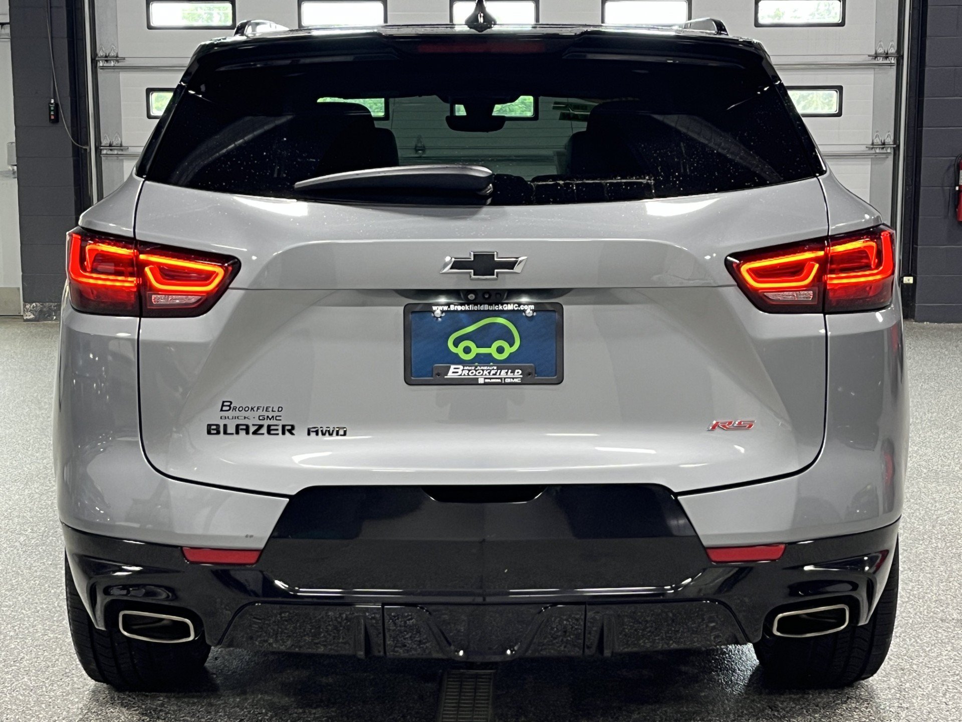 Certified 2023 Chevrolet Blazer RS w/ Driver Confidence II Package AWD/4WD image 4