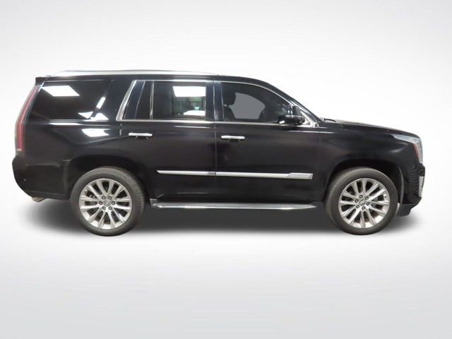 Used 2019 Cadillac Escalade Luxury image 7