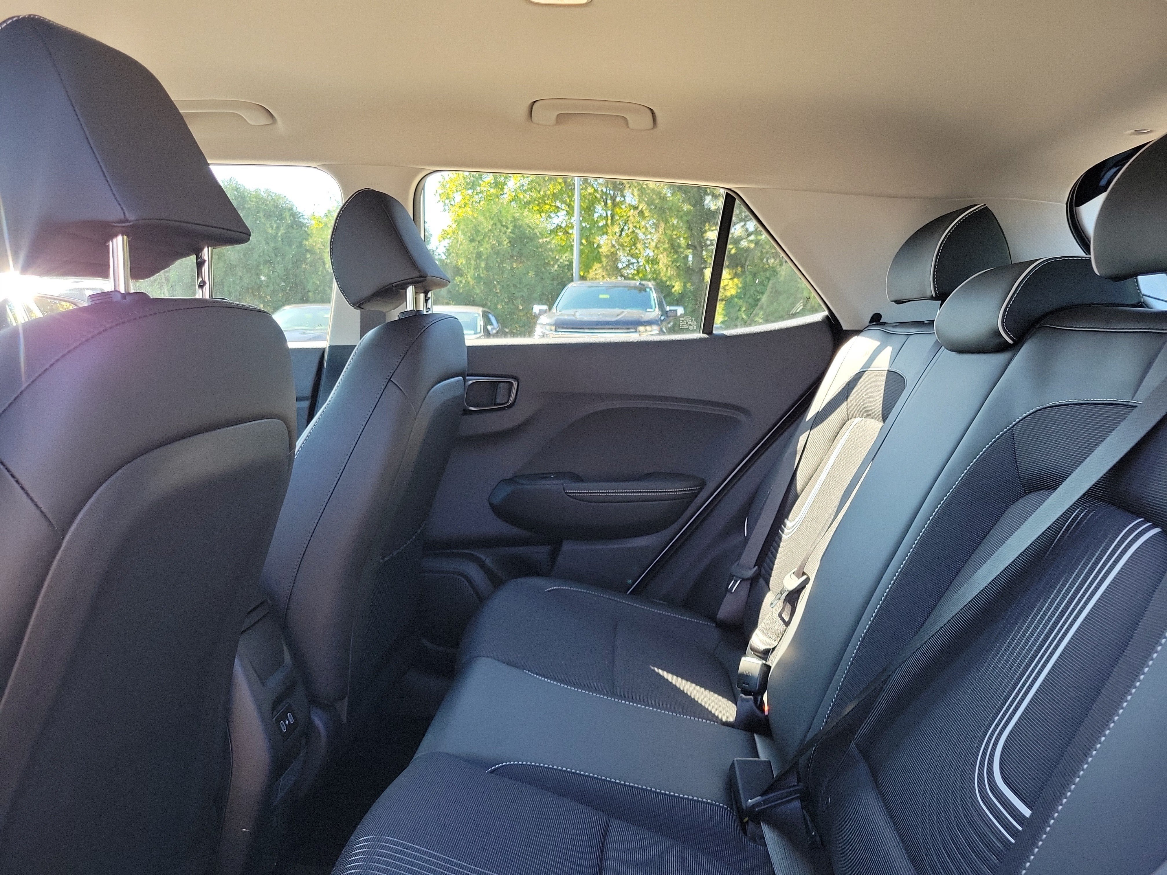 New 2026 Hyundai Venue SEL FWD image 11