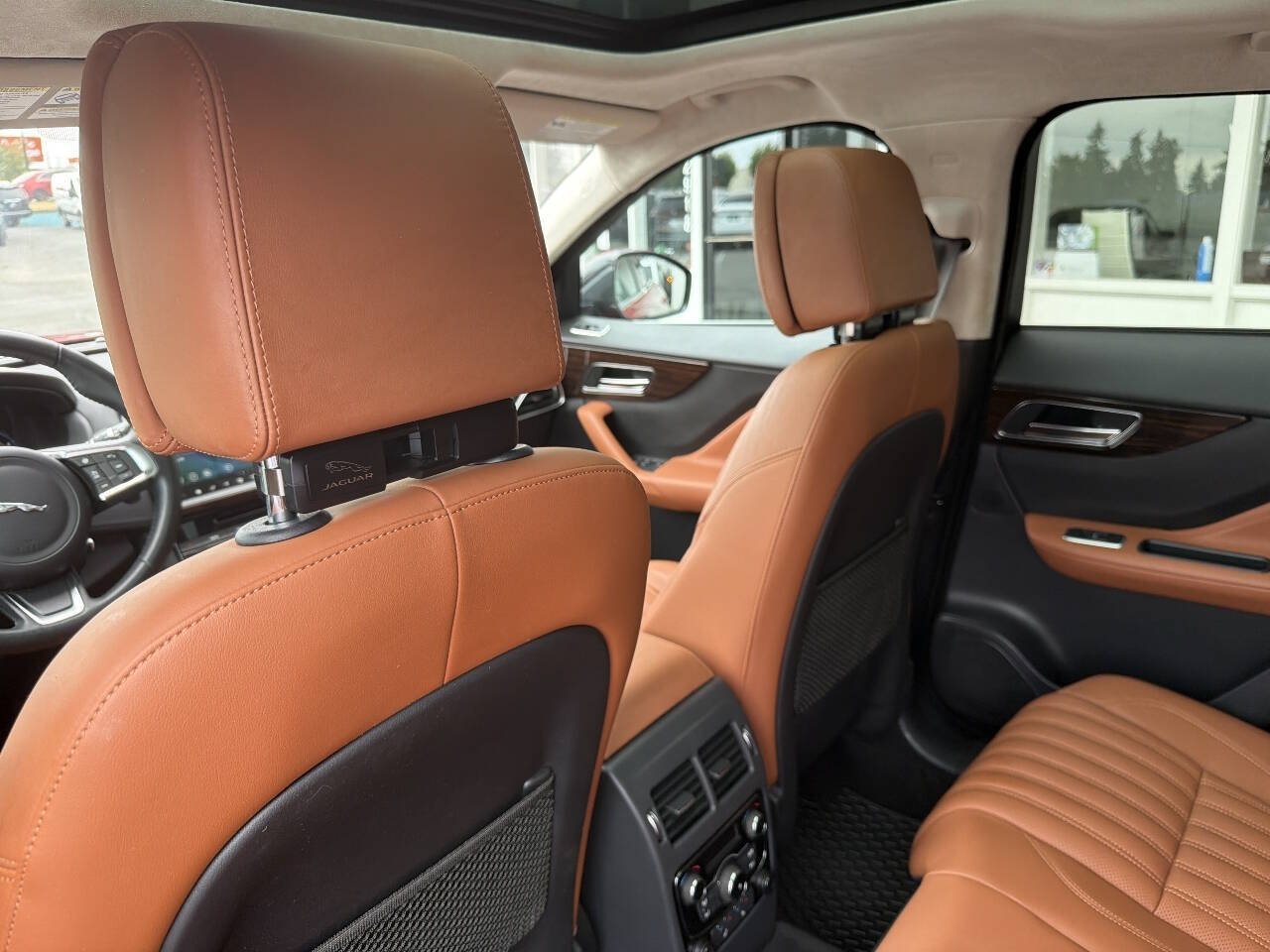 Used 2018 Jaguar F-PACE Portfolio AWD/4WD image 24