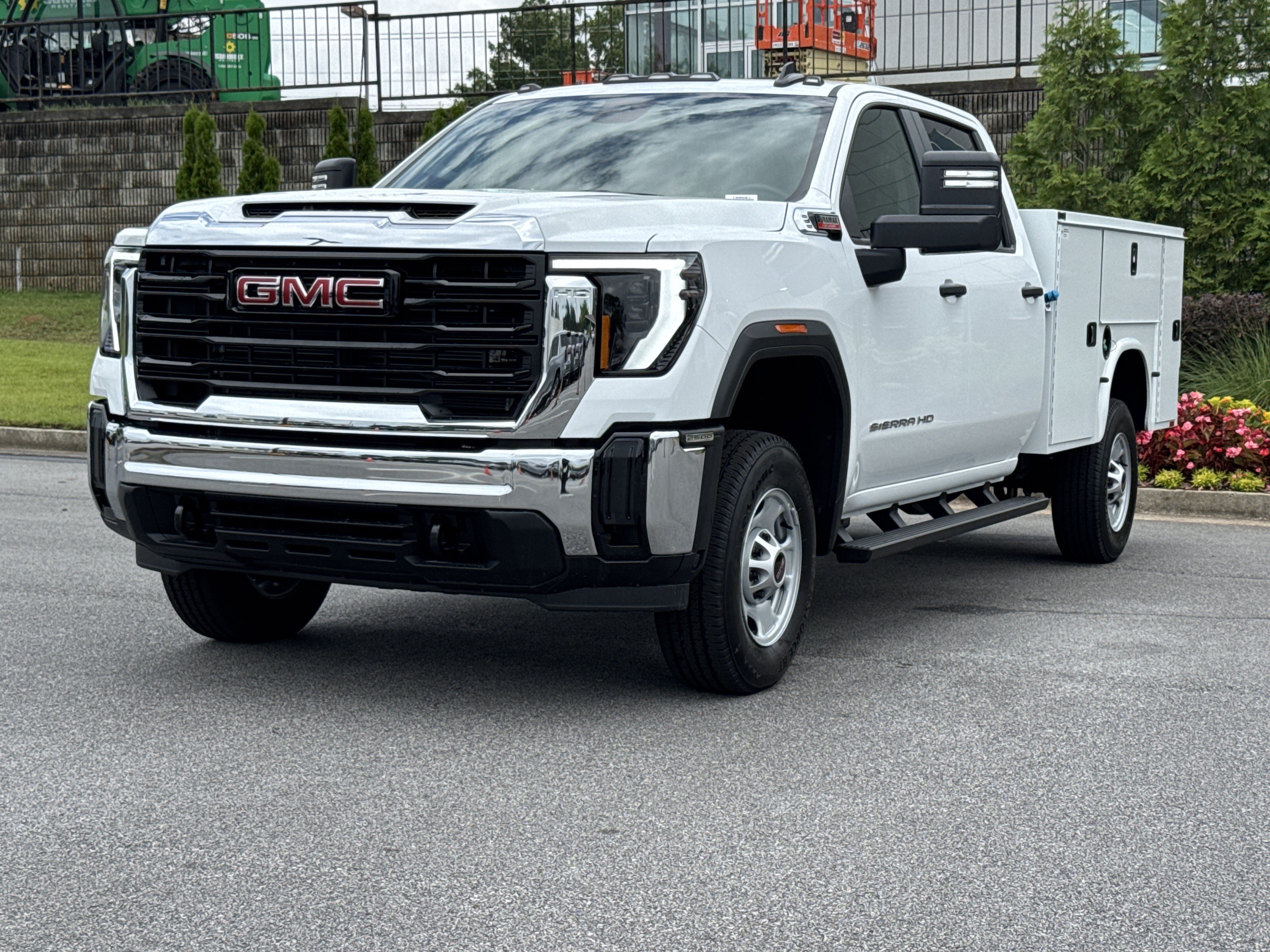New 2026 GMC Sierra 2500 Pro w/ Convenience Package AWD/4WD image 5