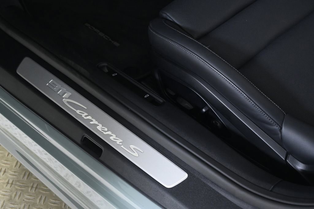 Certified 2025 Porsche 911 Carrera S image 22