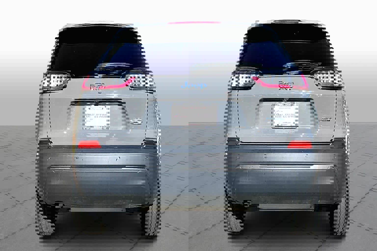 Used 2021 Jeep Cherokee Latitude Plus image 4