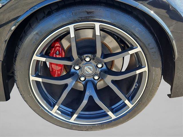 Used 2018 Nissan 370Z NISMO image 19