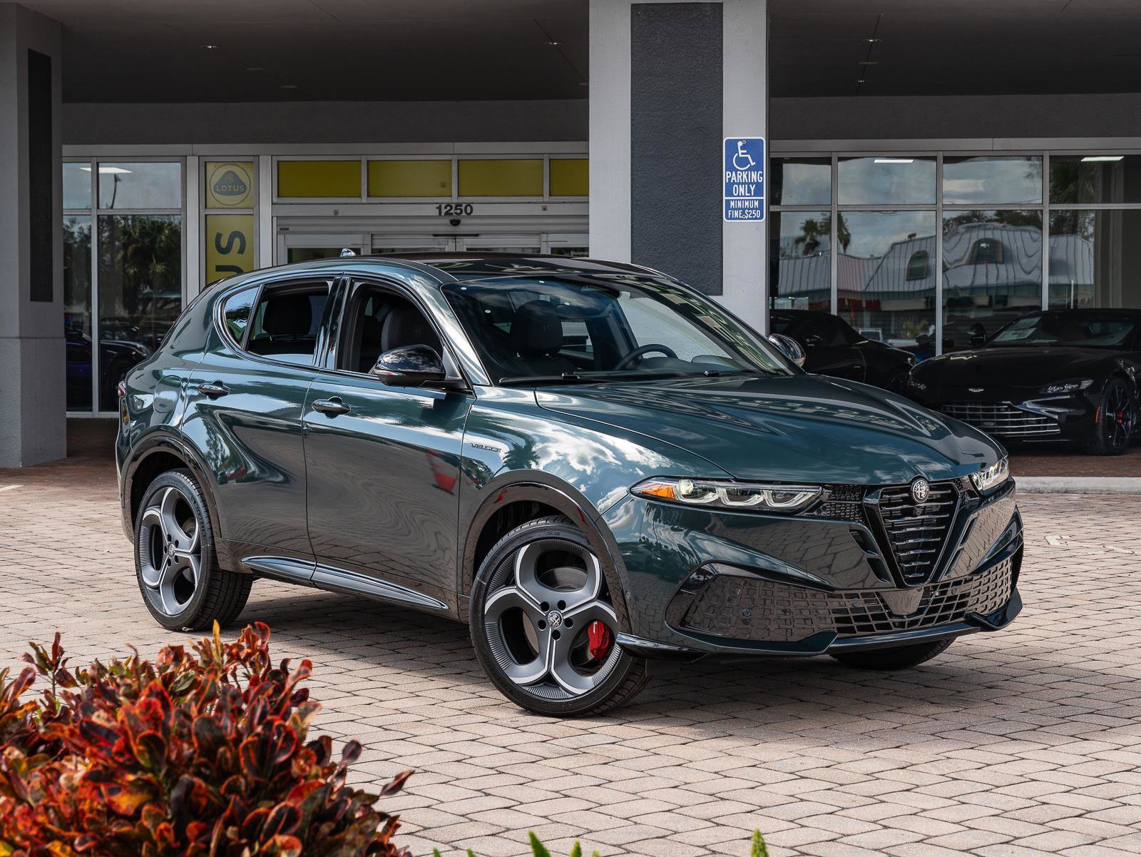 New 2026 Alfa Romeo Tonale Veloce w/ Quick Order Package 23H Volce image 3