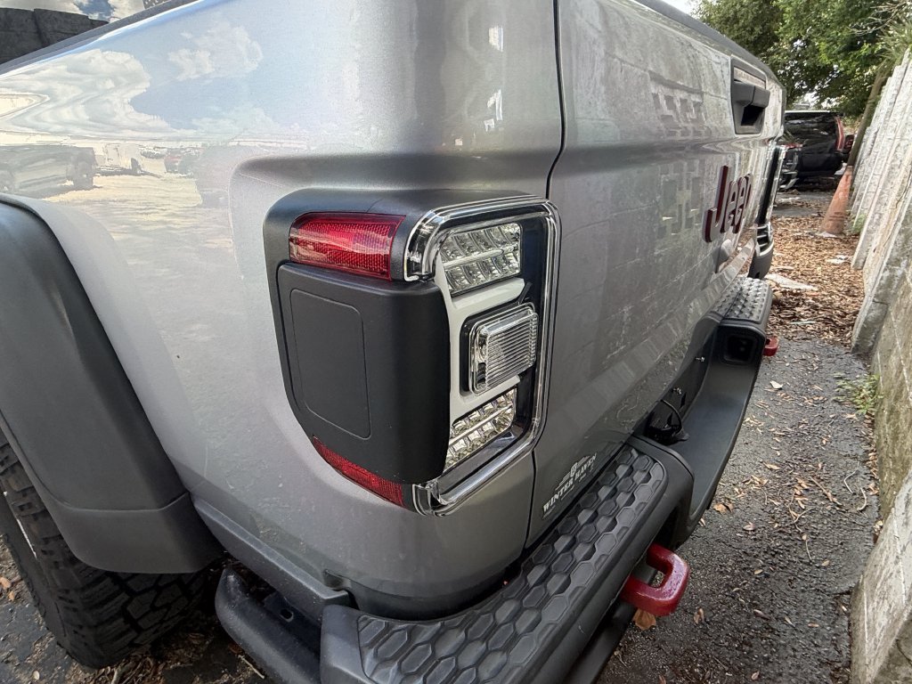 Used 2020 Jeep Gladiator Rubicon AWD/4WD image 7