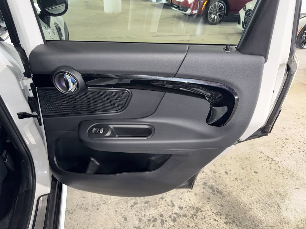 Used 2024 MINI Cooper Countryman S w/ Storage Package FWD image 11
