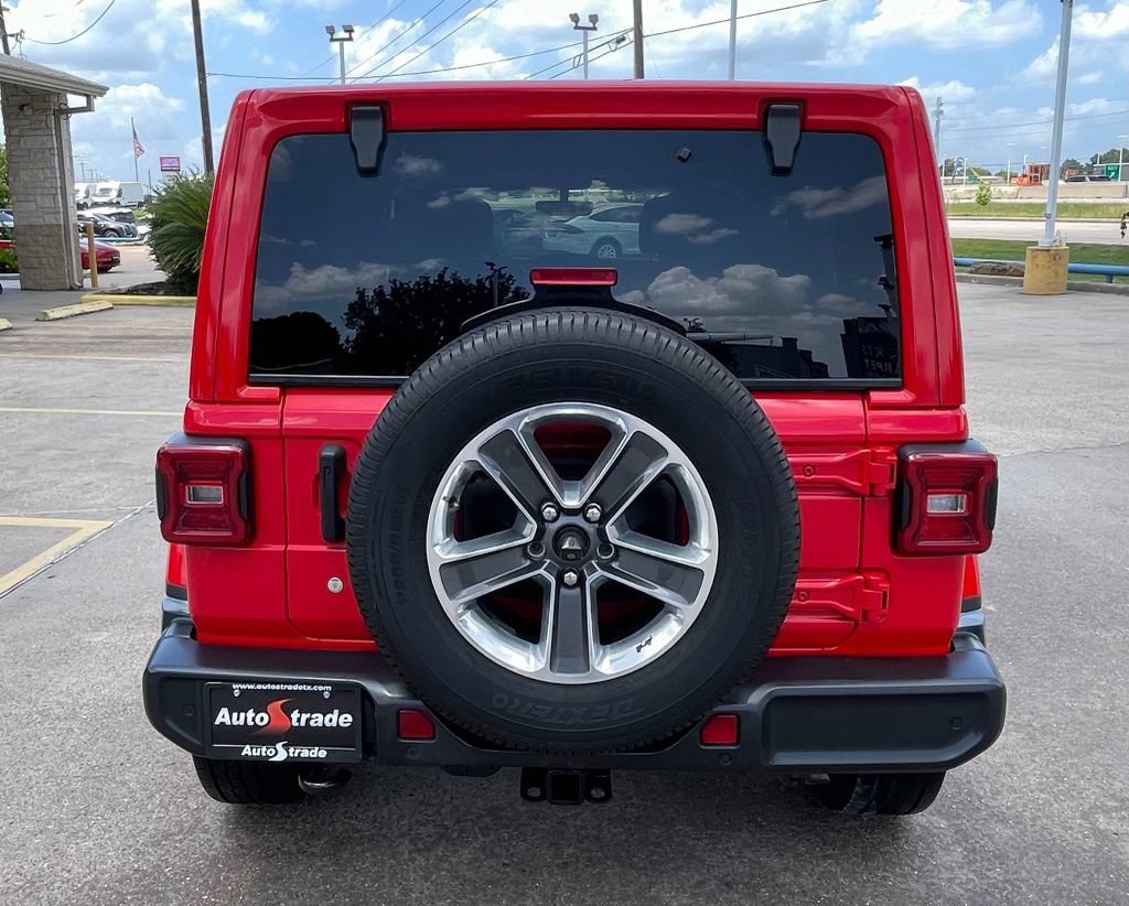Used 2019 Jeep Wrangler Unlimited Sahara AWD/4WD image 9