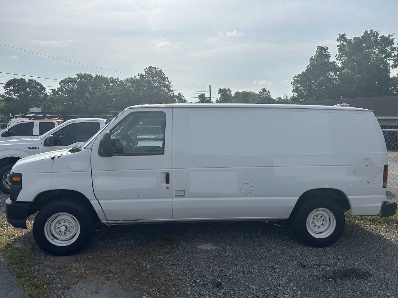 Used 2010 Ford E-150 and Econoline 150 image 7