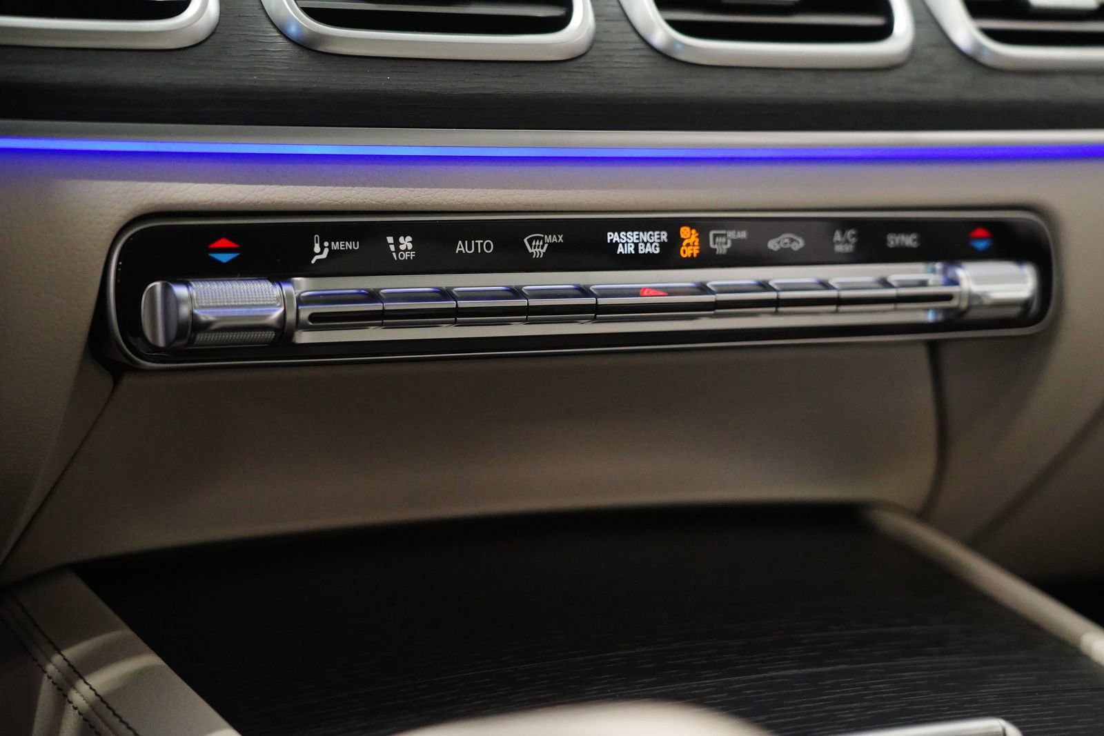 New 2026 Mercedes-Benz GLS 450 4MATIC image 29