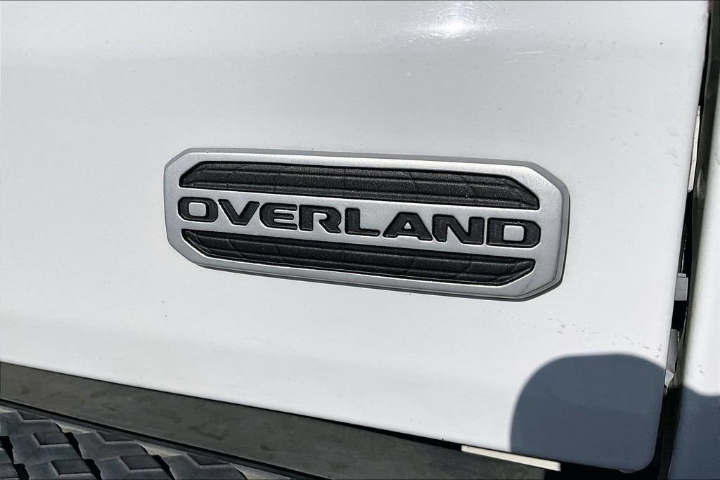Certified 2020 Jeep Gladiator Overland AWD/4WD image 24