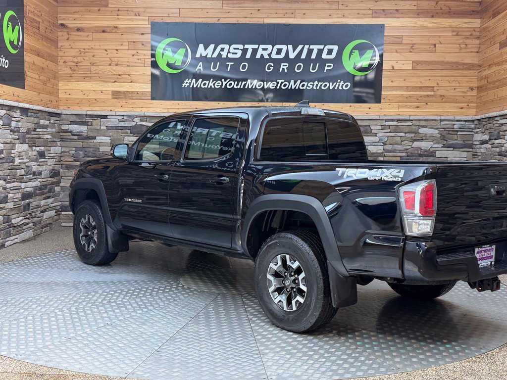 Used 2020 Toyota Tacoma TRD Off-Road w/ TRD Premium Off Road Package AWD/4WD image 15