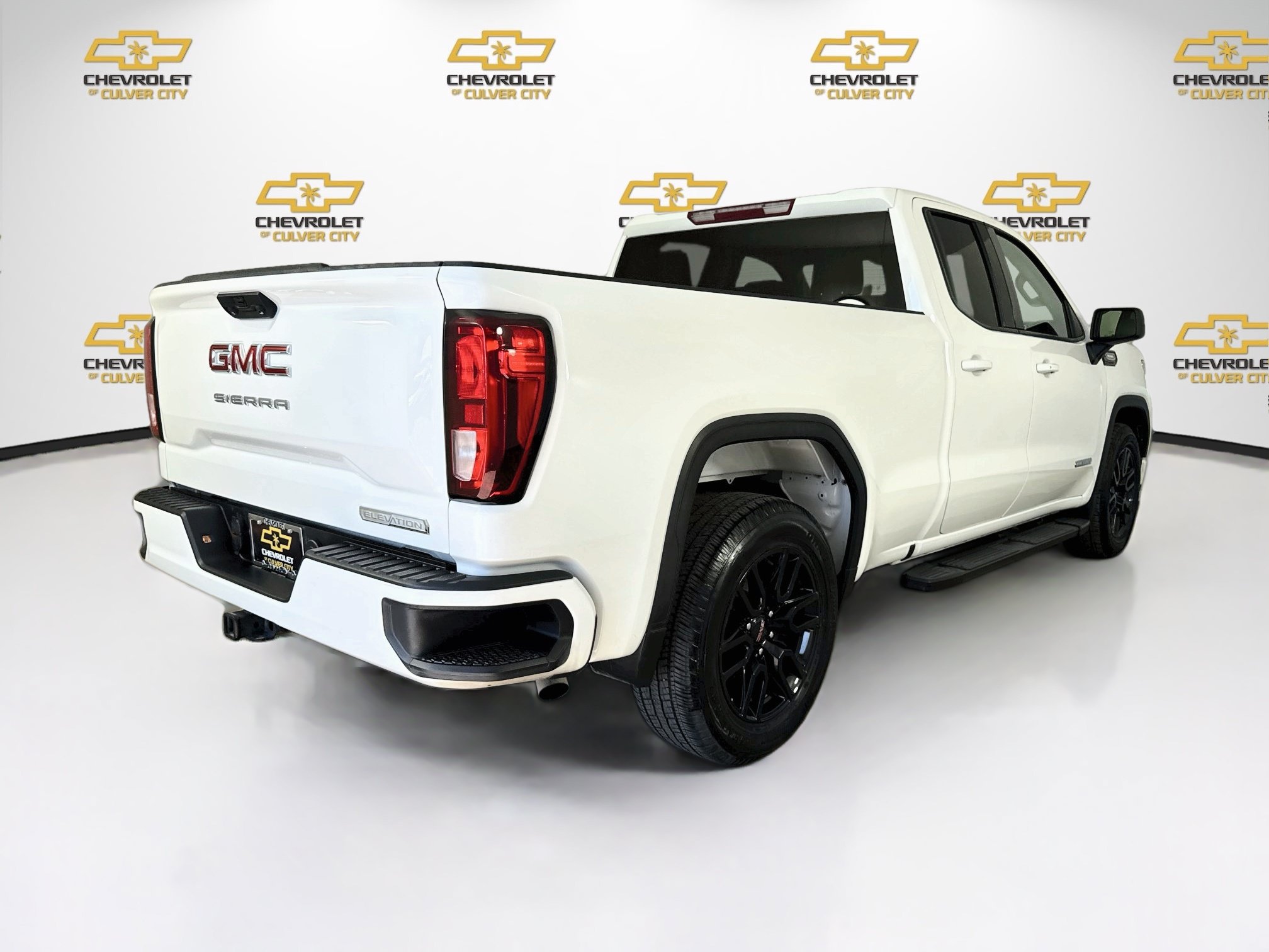 Used 2025 GMC Sierra 1500 Elevation RWD image 8