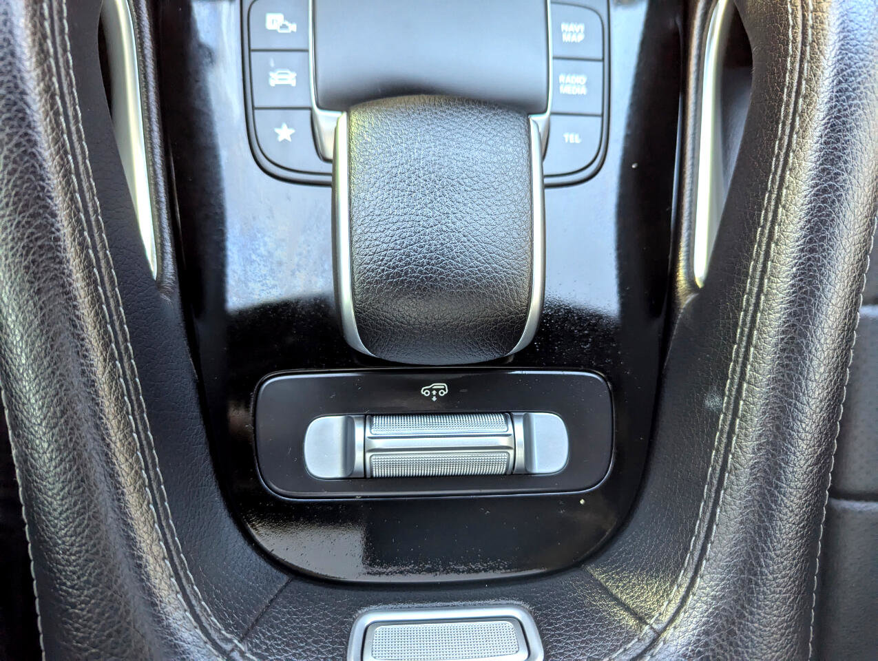 Used 2023 Mercedes-Benz GLS 450 GLS 450 4MATIC SUV image 28