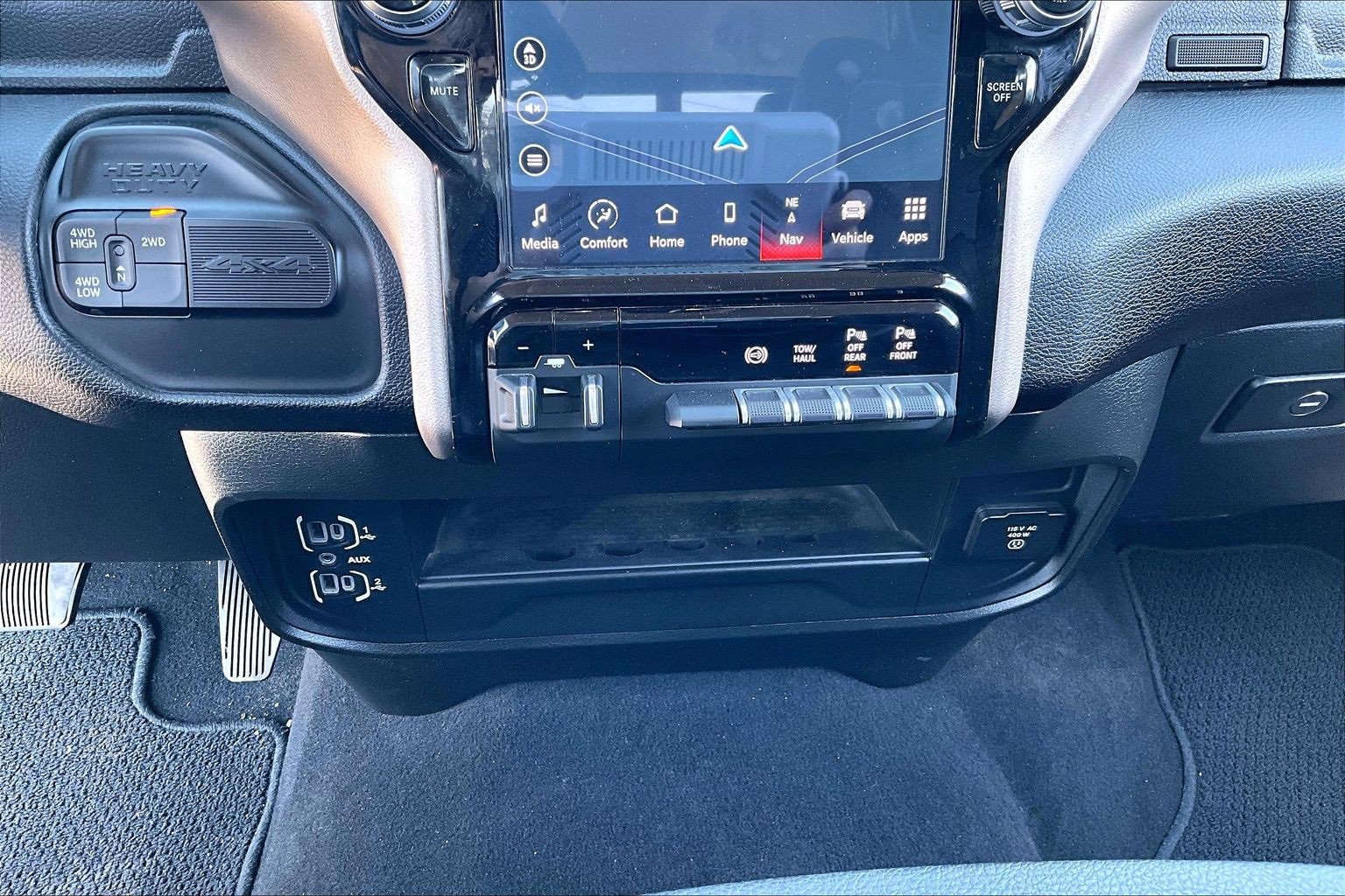 Used 2024 RAM 2500 Laramie image 23