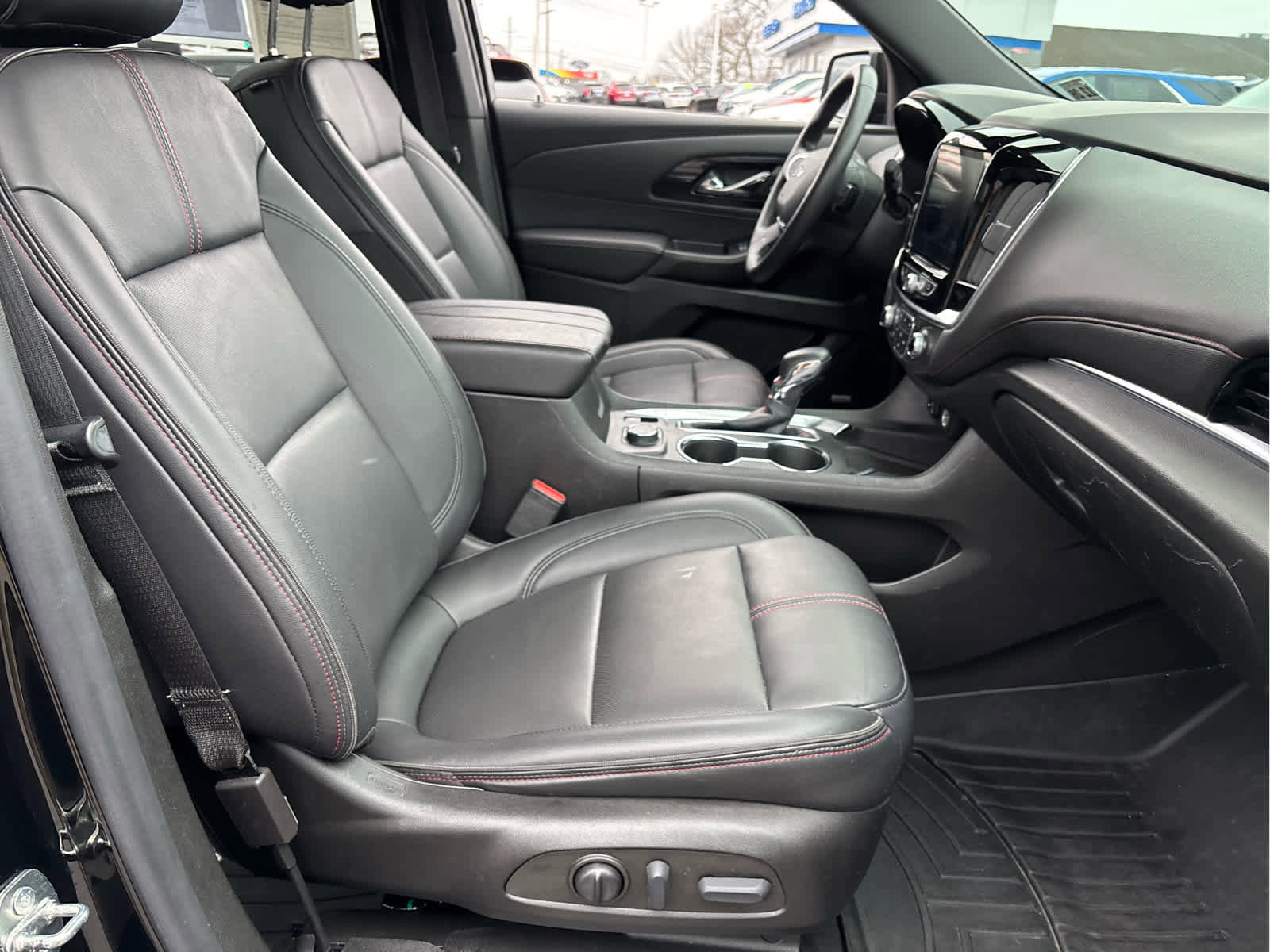 Certified 2022 Chevrolet Traverse RS image 37