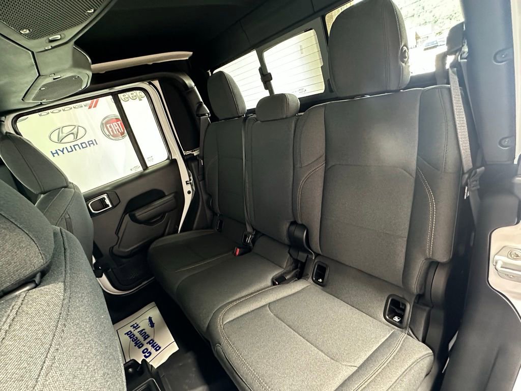 New 2025 Jeep Gladiator Sport AWD/4WD image 25