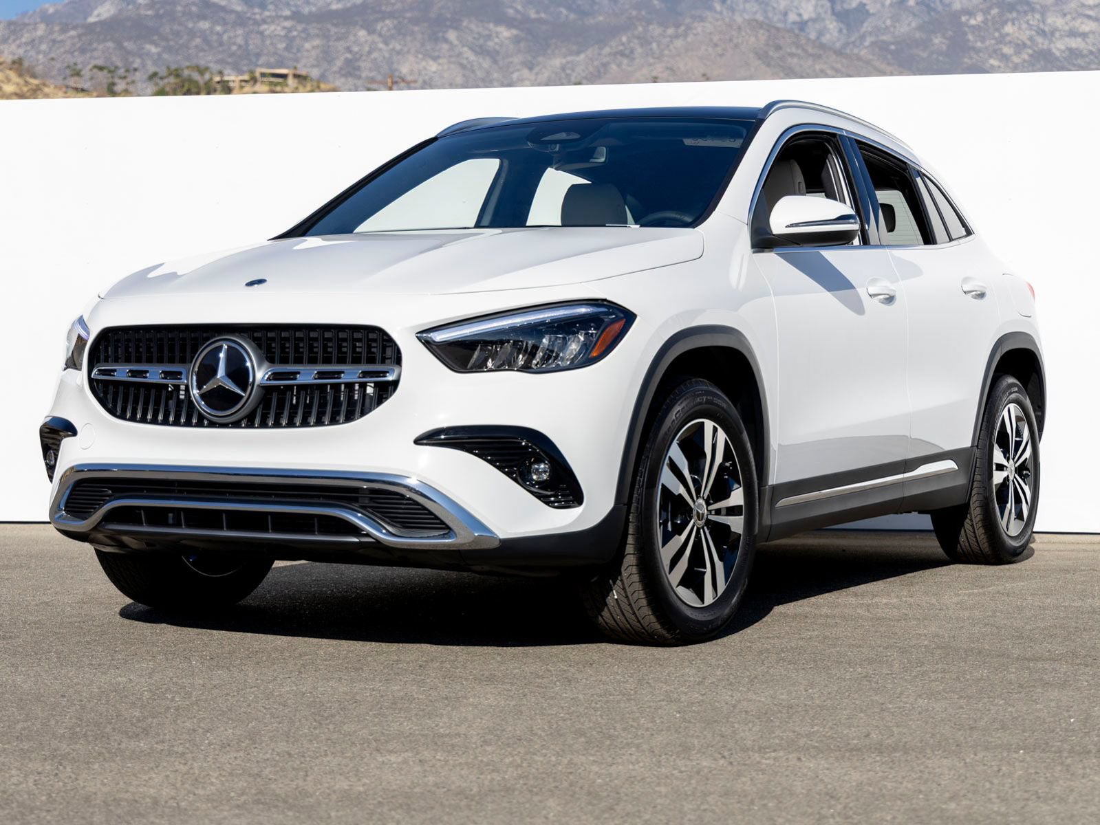 New 2026 Mercedes-Benz GLA 250 image 2