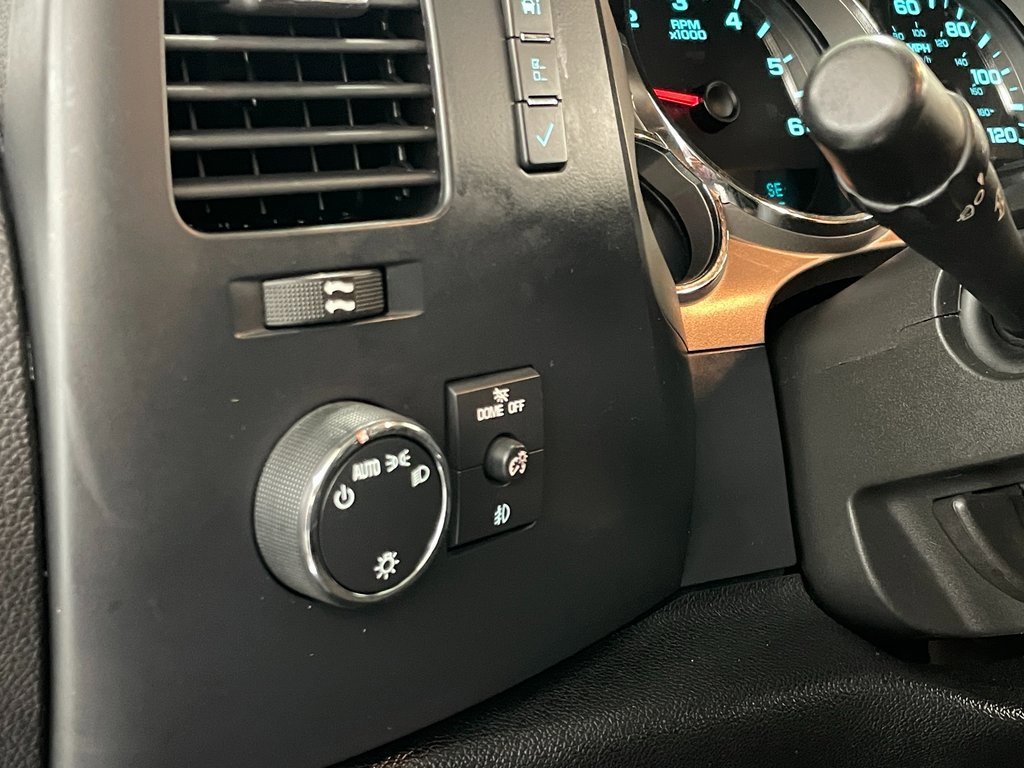 Used 2009 Chevrolet Silverado 2500 LT w/ Exterior Plus Package image 21